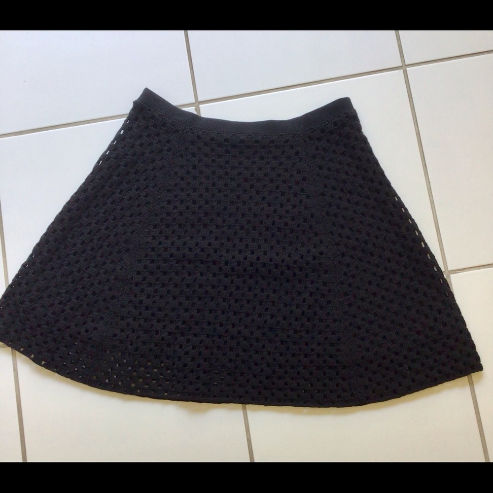 Theory black crochet skirt